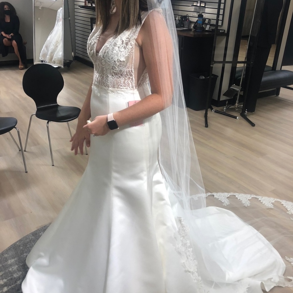 Wedding dress